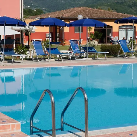 Cilento Parking E Sosta Camper Parque de Campismo